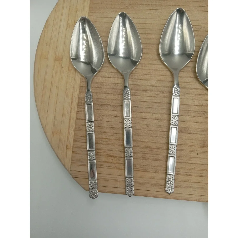 Oneida Community MADRID‎  No Black  Stainless 6 TeaSpoons   See Pictures